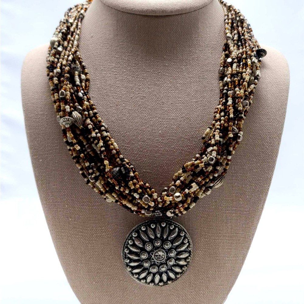 Vintage Southwestern Seed Bead Necklace with Detailed Silver Tone Medallion